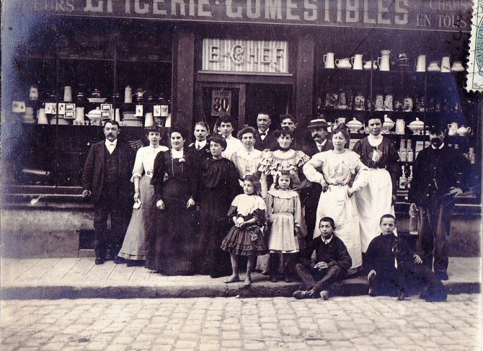 Rue de Paris : boutique de Monsieur Chef