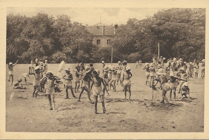 Calmette N°10 : terrain de Jeux