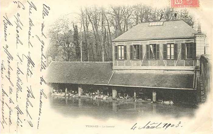 Le lavoir et les Bains
